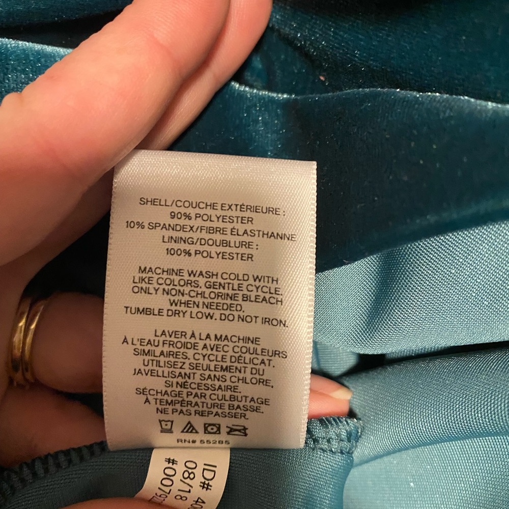 Velvety Express brand dress size S. PERFECT condition! Good holiday dress! - Picture 8 of 8
